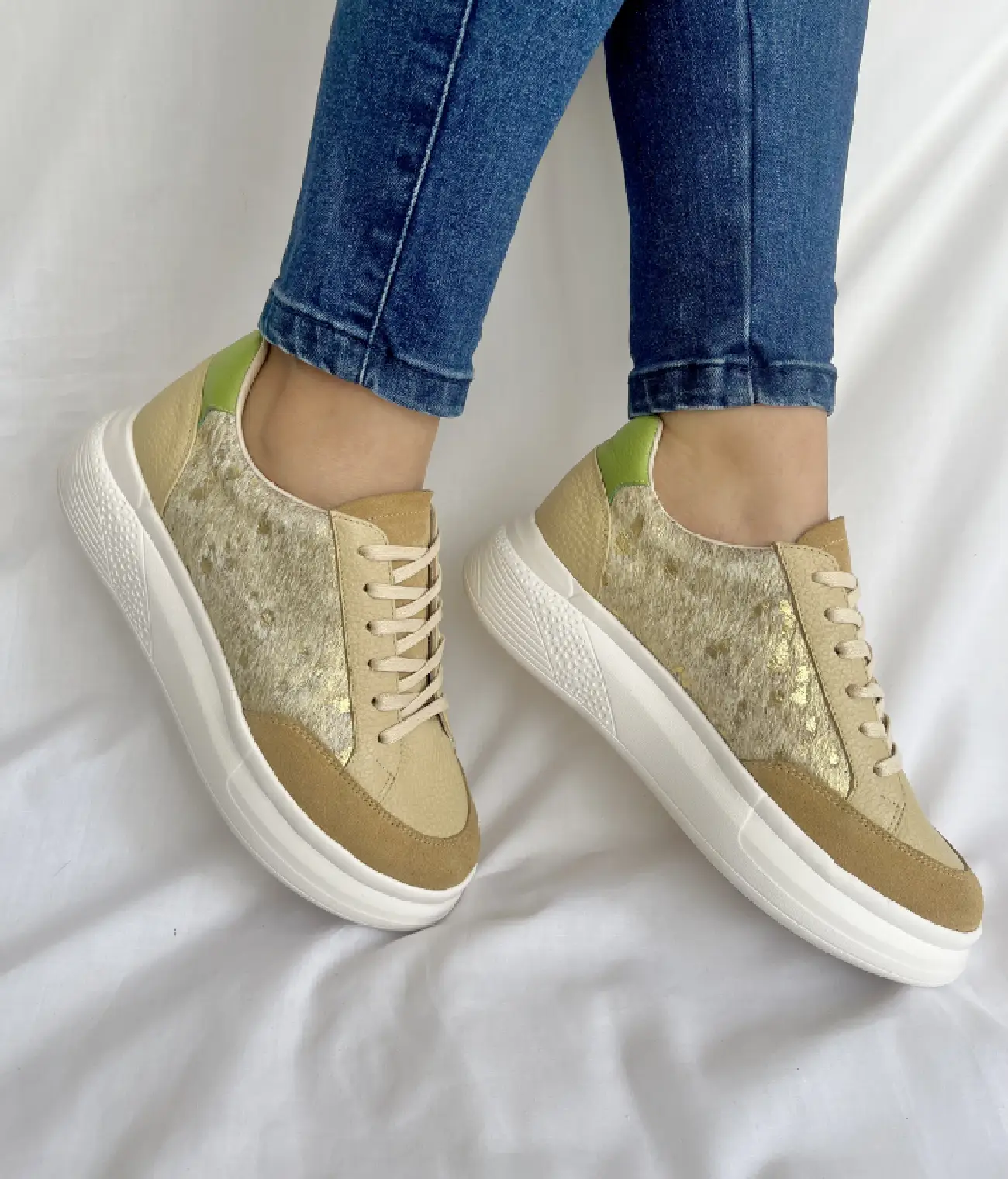 Tenis en cuero